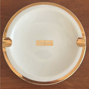 Supreme Ashtray Never used / NWOT